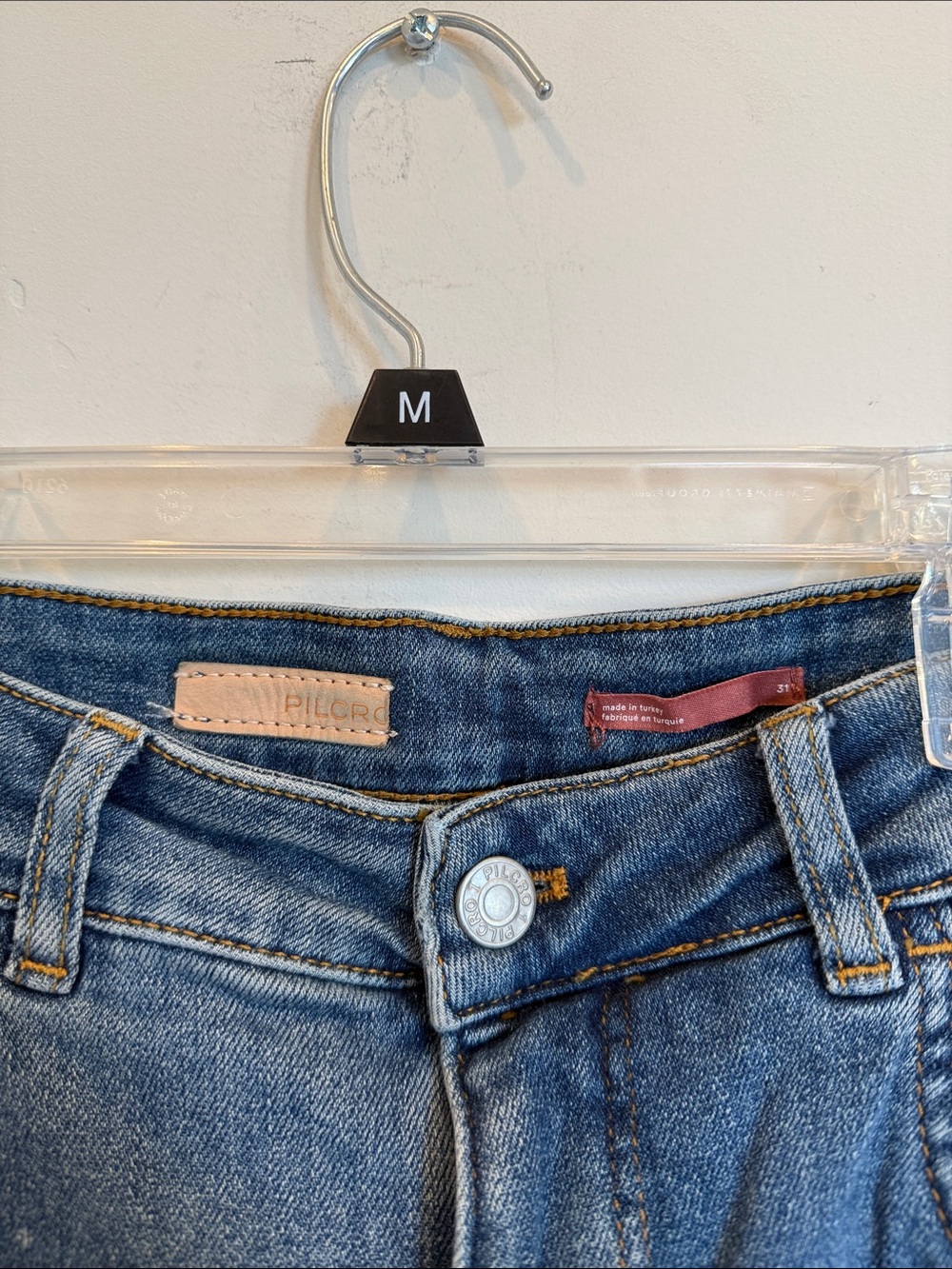 Pilcro bootcut denim jeans size 31 in light wash - Picture 2 of 4